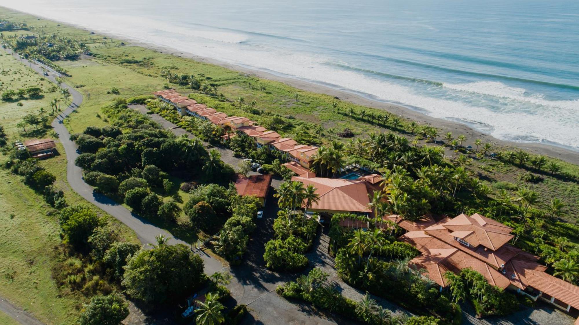 Las Olas Beach Resort La Barqueta Exteriör bild